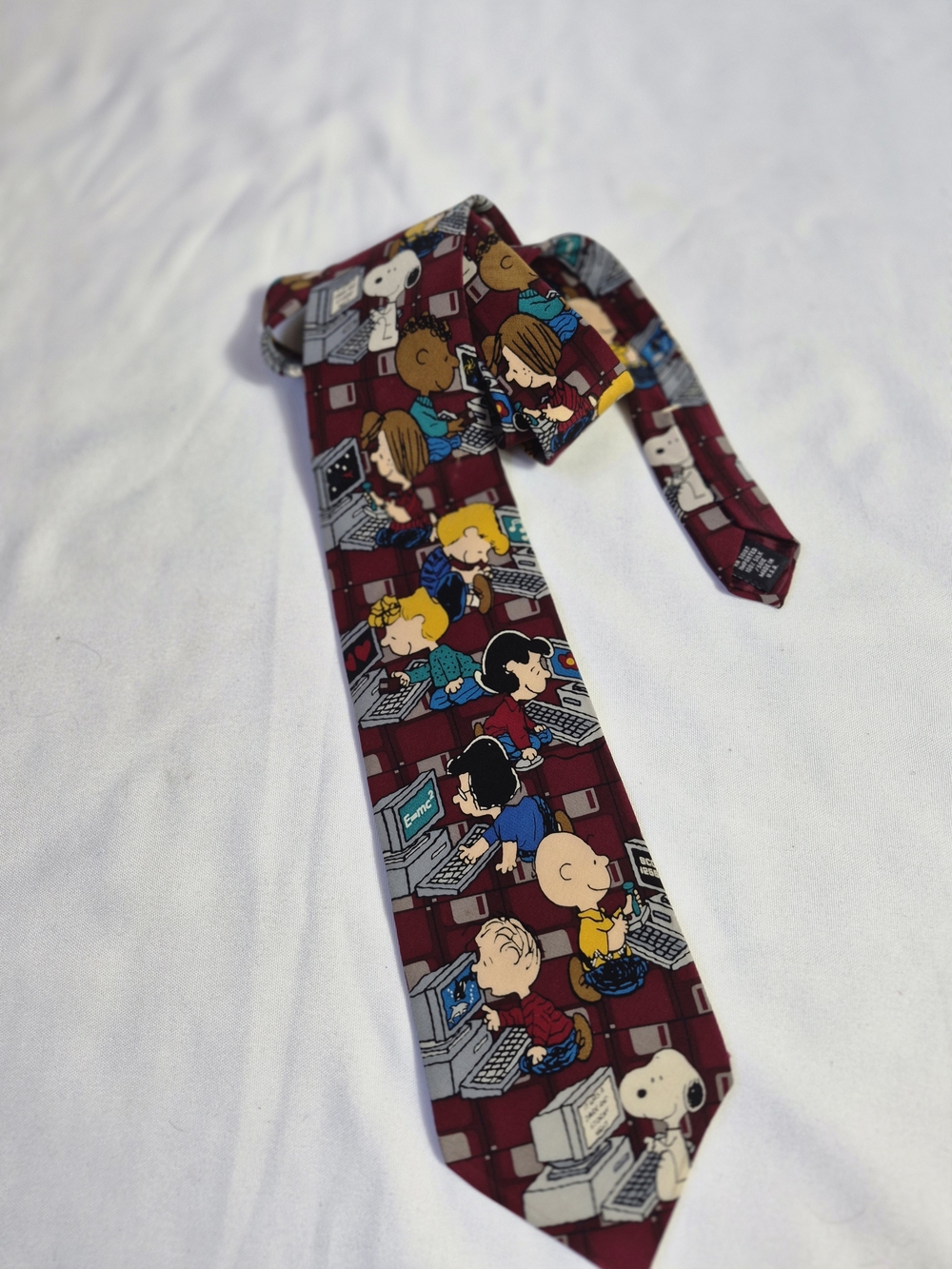 Peanuts Burgundy Cartoon Tie - Classic Character Print